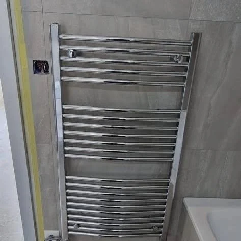 Radiateur sèche-serviettes – RAYAN Chauffage & Sanitaires, Gland