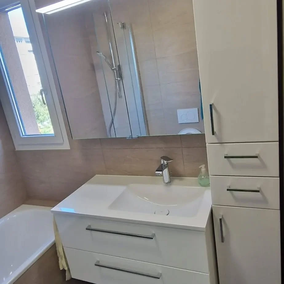 Meuble lavabo et robinetterie – RAYAN Chauffage & Sanitaires, Gland