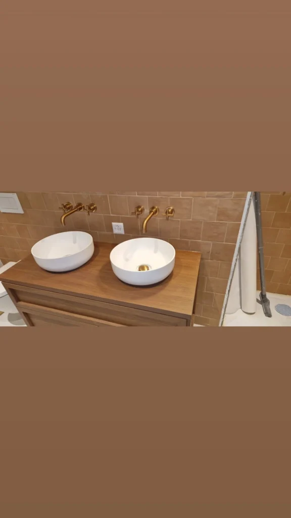 Meuble lavabo et robinetterie – RAYAN Chauffage & Sanitaires, Gland