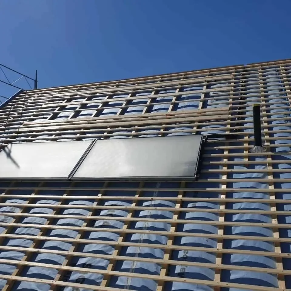 Capteurs solaires thermiques sur toiture – RAYAN Chauffage & Sanitaires, Gland